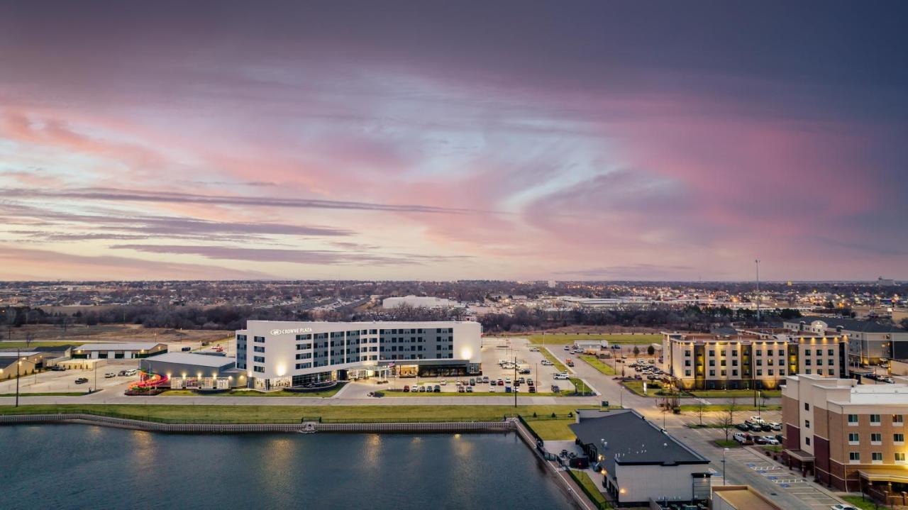 Готель Crowne Plaza - Kearney By Ihg Екстер'єр фото